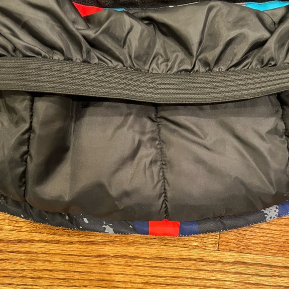 Ski Jacket Fits Age 6-8 - Picture 5 of 5